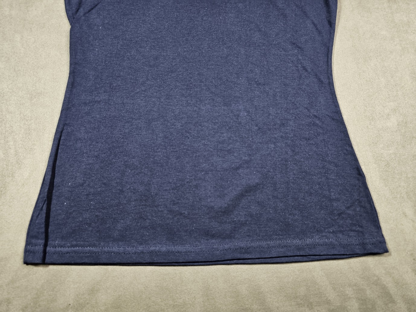 Fruit of the Loom Lady-Fit V-Neck T-Shirt Dunkelblau – Größe S – Bild 3