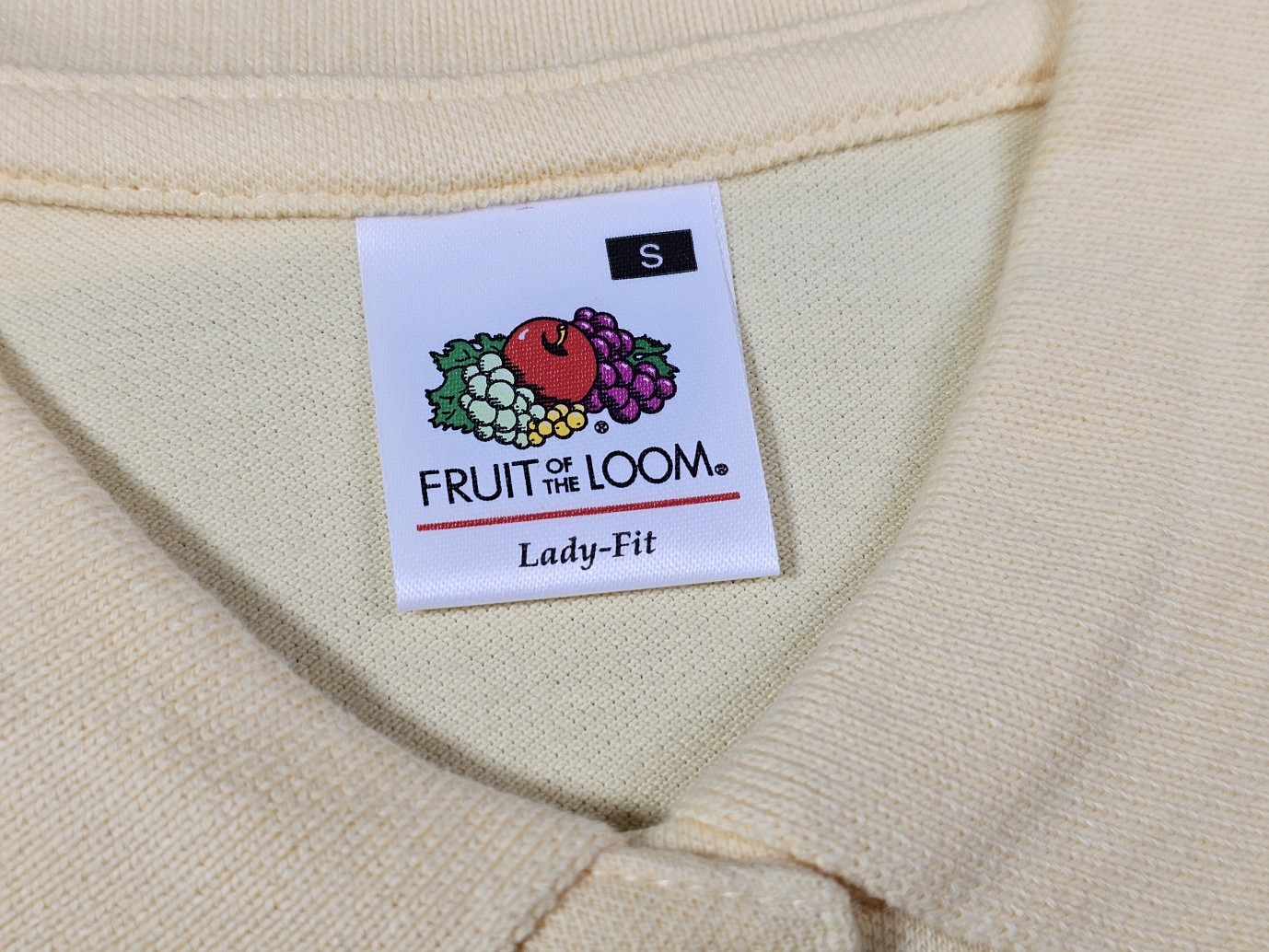 Fruit of the Loom Lady-Fit Poloshirt Light Gold – Größe S – Bild 5