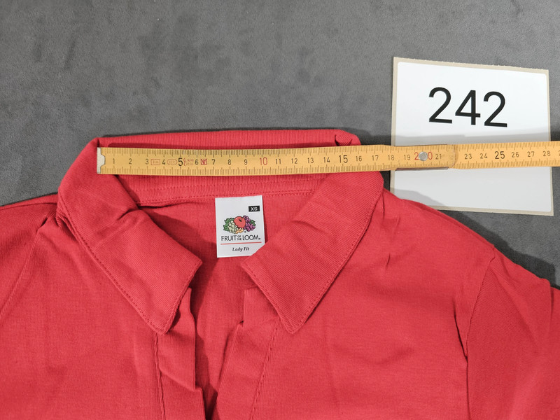 2 stück Fruit of the Loom Damen PoloShirt ROT Gr.XS (Neu) | 242