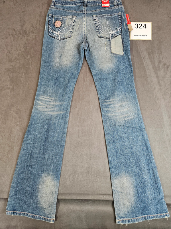 Red Magic Jeans Scorpion – Damen Jeans bestickt, Gr. 30 |324