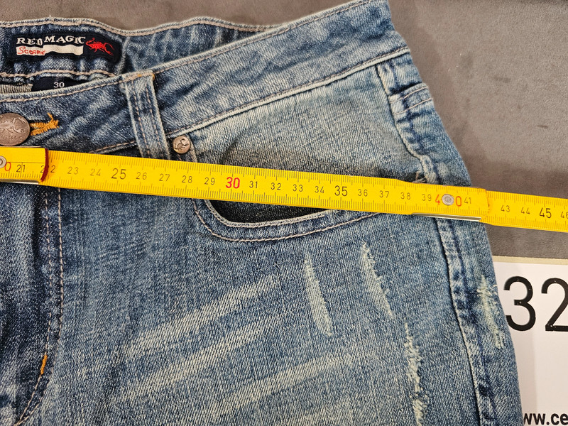 Red Magic Jeans Scorpion – Damen Jeans bestickt, Gr. 30 |324