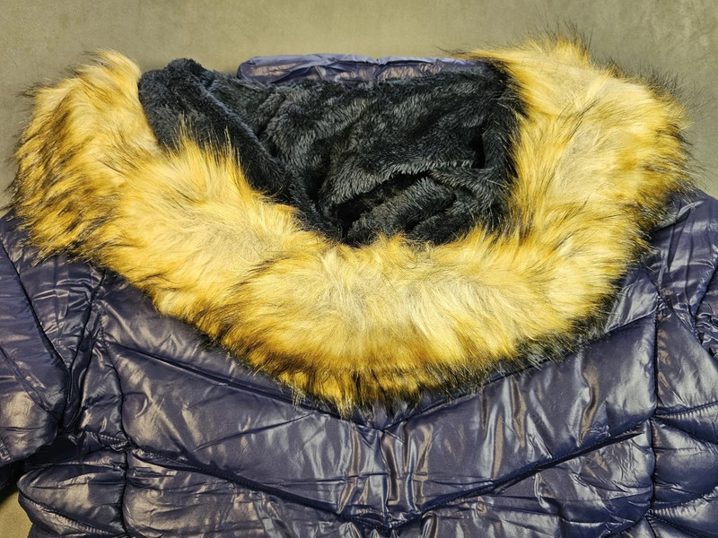 EGRET Damen Winterjacke – Größe 3XL – Neu mit Etikett – Warm, Leicht & Kunstfellkapuze | W10202