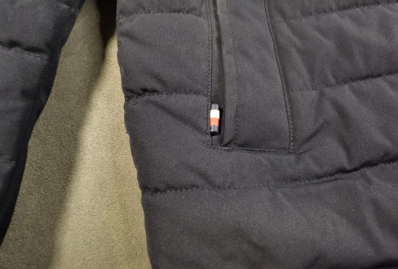 Tommy Hilfiger Herren Steppjacke Winterjacke Dunkelblau Gr. S mit Kapuze | 848