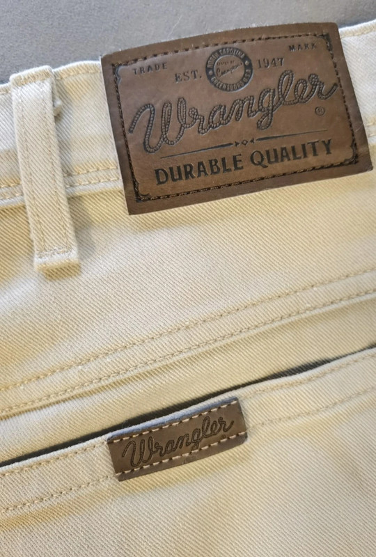 Wrangler Herren Jeans Beige | Slim Fit | W34 L32 | Baumwolle mit Stretch | 872
