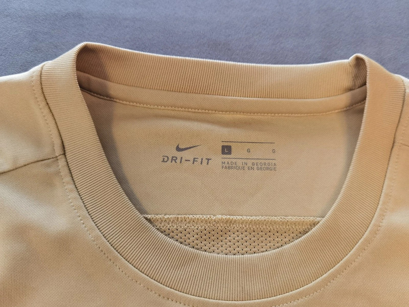 Nike Herren T-Shirt Dri-FIT Beige Gr. L | 884