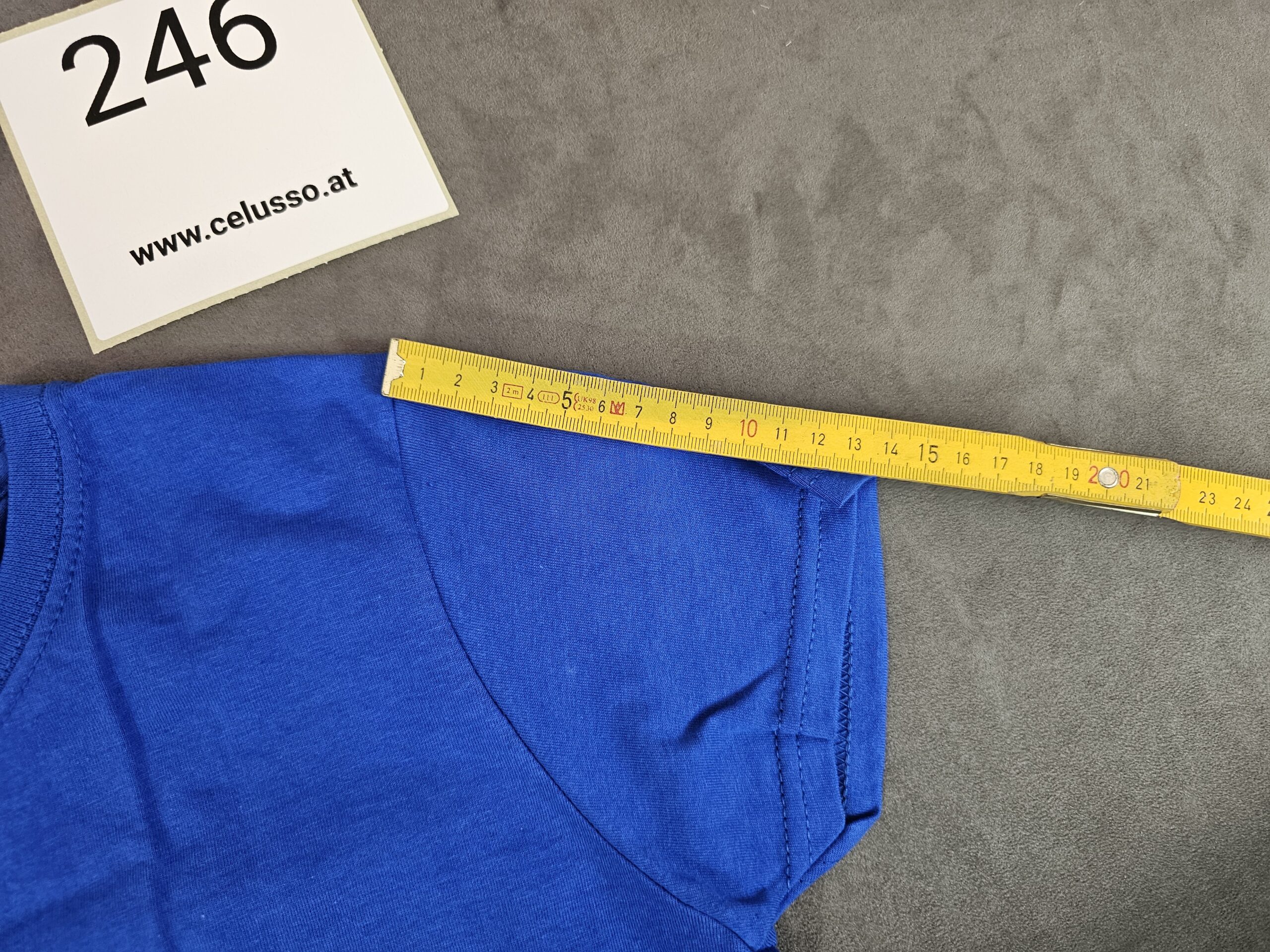 36 Stück Fruit of the Loom Lady-Fit T-Shirt Royalblau – Größe S – Bild 2