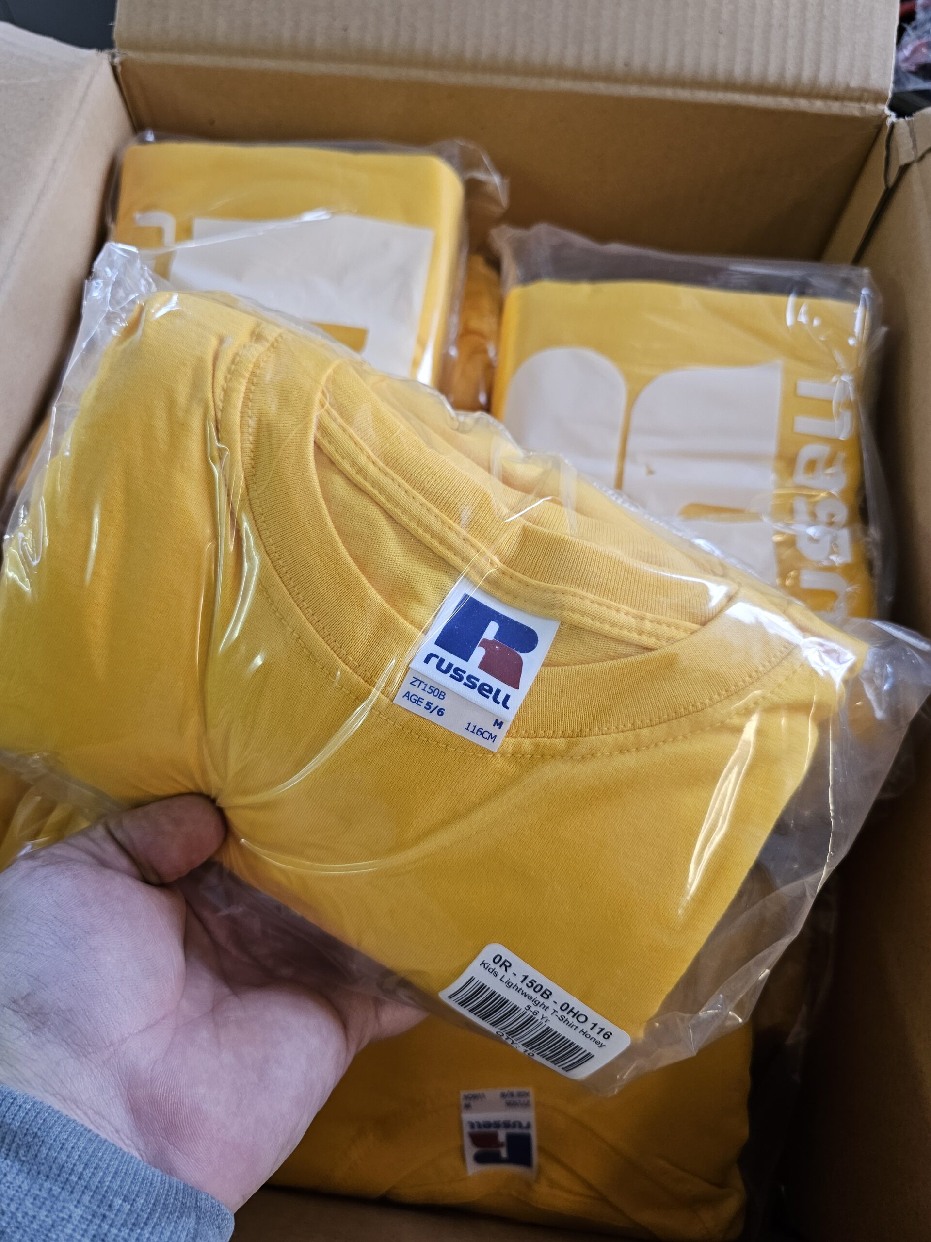 100 stück Joblot Russell Kinder T-Shirt | Größe 116 (5–6 Jahre) | Gelb | Set – Bild 5