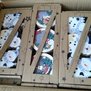 Weihnachtliche LED-Holzanhänger 3er-Set, 15 Sets Großpackung