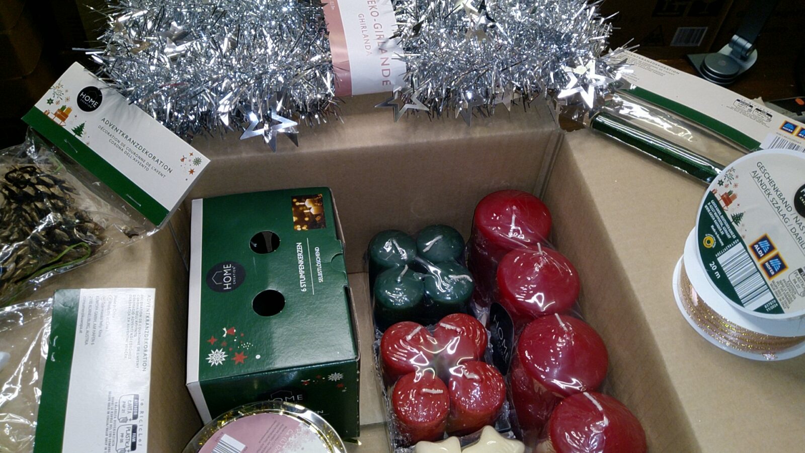 Home Creation Weihnachtsdeko- und Kerzenpaket, gemischtes Sortiment – Bild 4