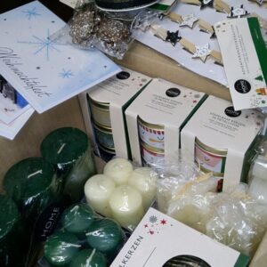Gemischtes Kerzenpaket mit Weihnachts- und Formkerzen – Neu