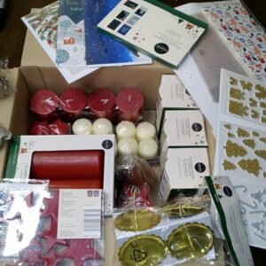 Gemischtes Kerzen- und Weihnachtsdeko-Paket – Neu