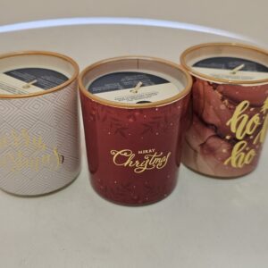 Set mit 3 Weihnachtskerzen im Glas – verschiedene Designs