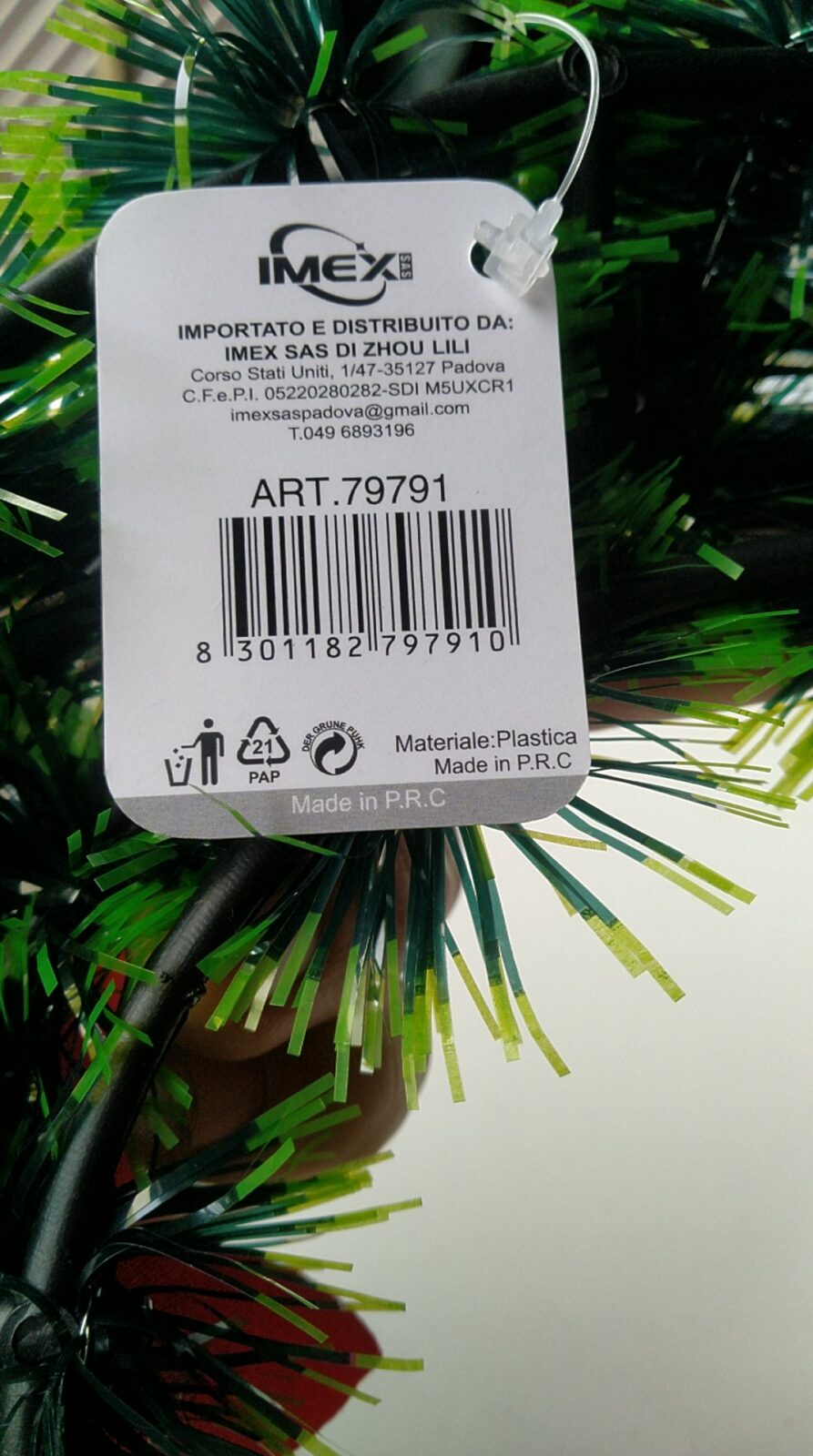 Grüner Weihnachtskranz mit roten Weihnachtssternen – Bild 2